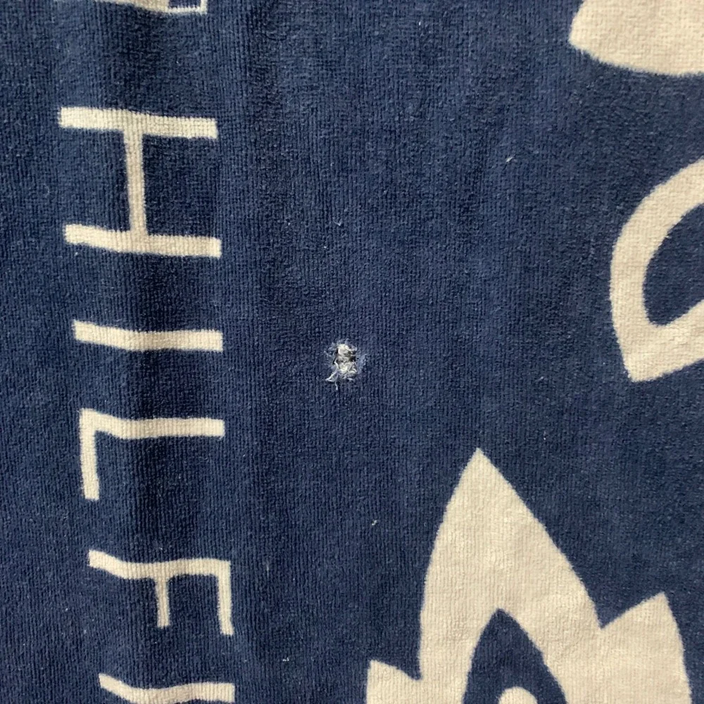 Tommy Hilfiger Beach Towel Navy White Floral Hibiscus Cotton 34x60 Logo Flaw